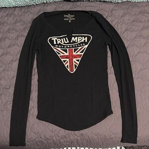 3/$10 Triumph Black Long Sleeve Tee with British Flag Design